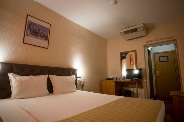 Spa Hotel Spartak (ex Sveti Nikola Hotel) - double/twin room